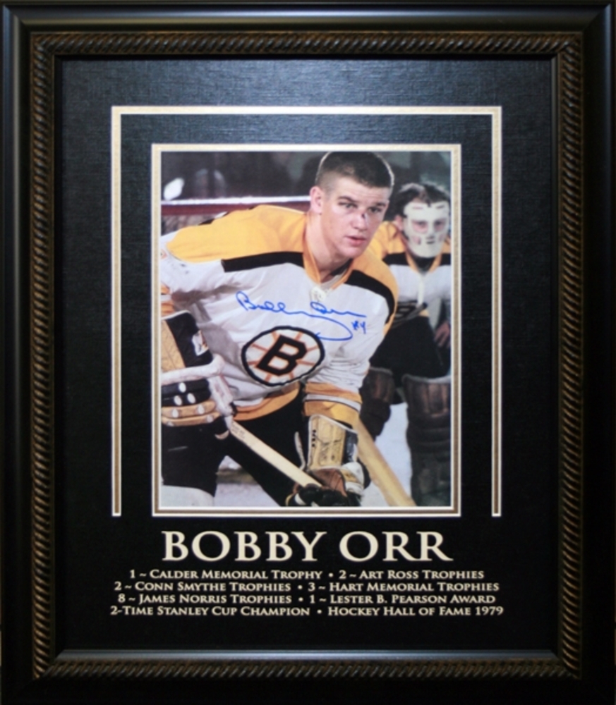 Bobby Orr Signed 8x10 Etched Mat Closeup Bloody Nose