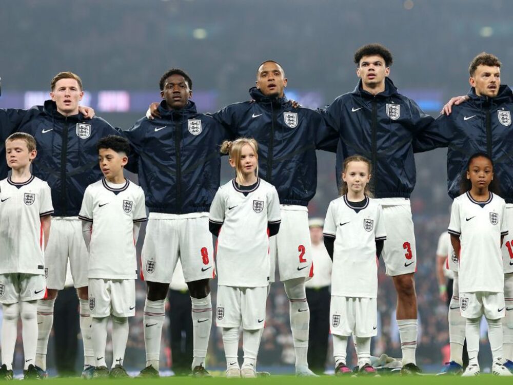 England v New Zealand, Ultimate Mascot Experience with Stay