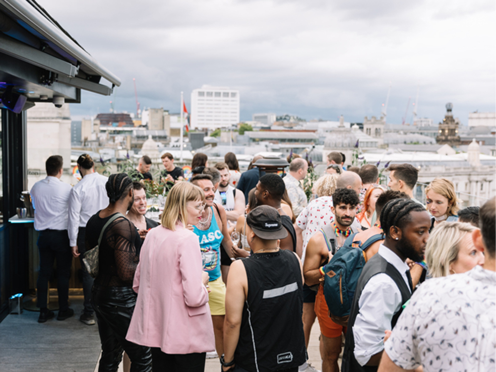 Vvip Rooftop Exclusive Access to a Pride in London VIP Rooftop Party | 希尔顿荣誉客会积分竞拍