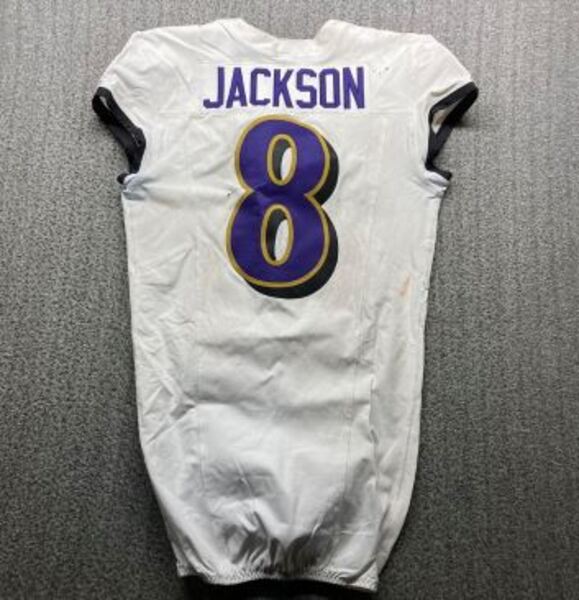 Crucial Catch - Ravens Lamar Jackson Game Used Jersey (10/06/2024) Size ...