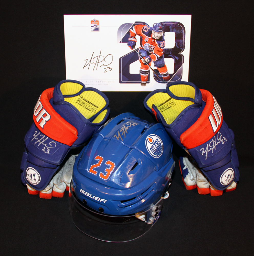 Matt Hendricks #23 - Autographed 2015-16 (2nd Half) Edmonton Oilers Game Worn Royal Blue Bauer RE-AKT Helmet & 2016-17 Warrior AX1 Hockey Gloves - Includes Bonus Autographed Player Card!