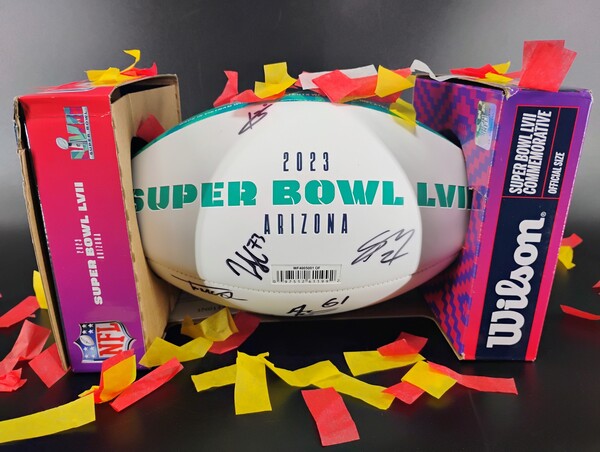 NFL - Chiefs Multi Sign Super Bowl 57 Panel Ball With 7 Signatures Inclu...