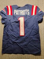 NFL - Patriots Drake Maye Signed Authentic Number 1 Draft Jersey
