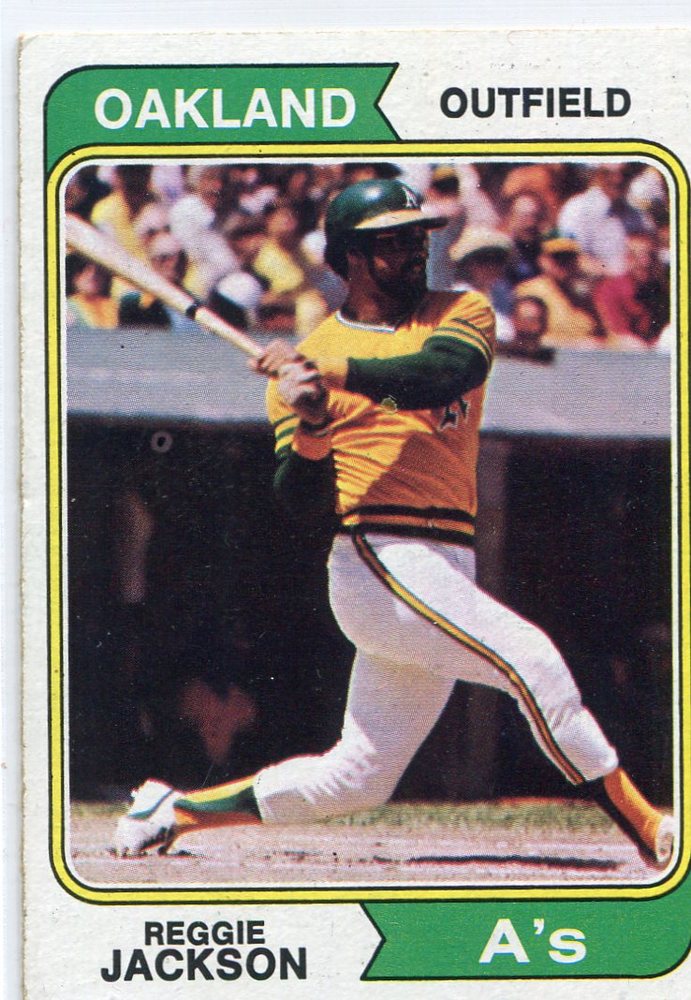 1974 Topps #130 Reggie Jackson -- Hall of Famer