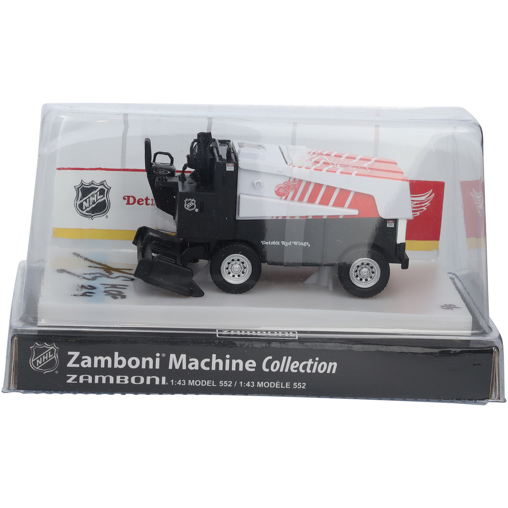 Pavel Datsyuk Detroit Red Wings Autographed 2025-26 1:43 Scale Die-Cast Zamboni with 