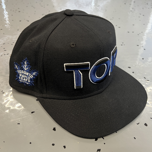 Toronto Maple Leafs TEAM ISSUED Black Fanatics Official NHL 'TOR' Locker Room Snapback Hat (O/S)