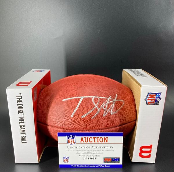 NFL - Seahawks Tyreke Smith Signed Authentic Football