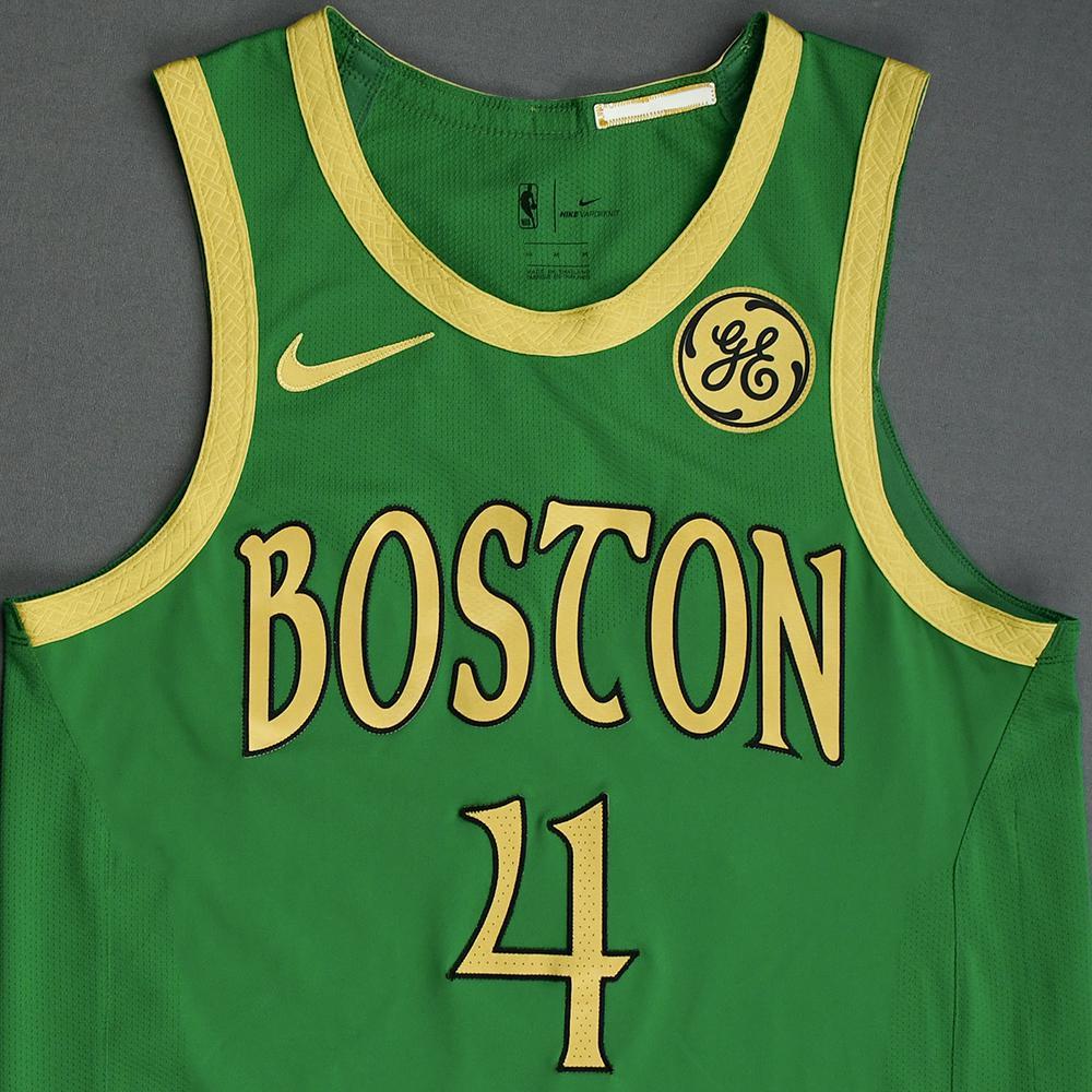 carsen edwards signed jersey