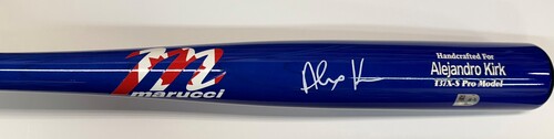 Game-Used or Autographed All auctions | MLB Auctions