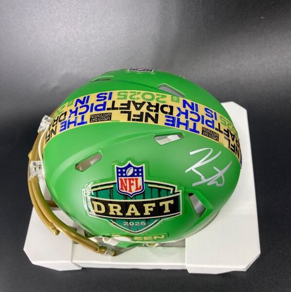 NFL - Patriots Kyle Williams Signed NFL Draft Mini Helmet