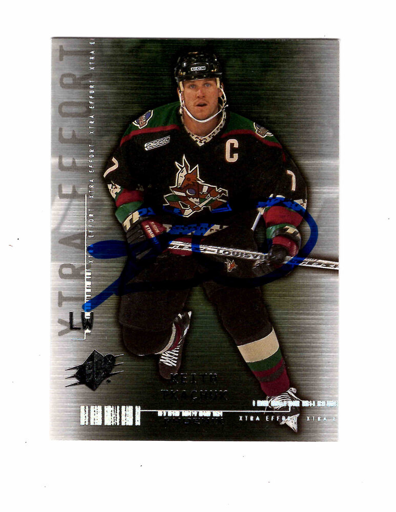 Keith Tkachuk Autographed 2000 UDA #77 Hockey Card