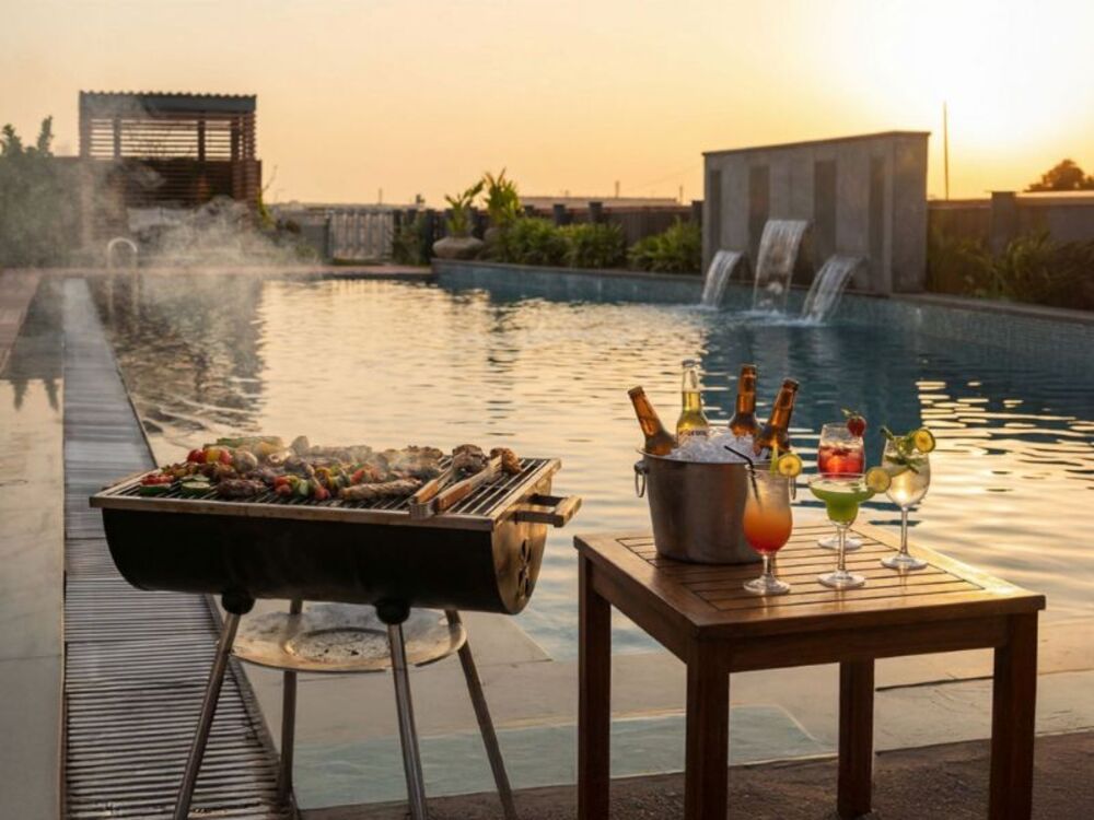 Captain Chip's Galley - The Cabana Sundowner Experience