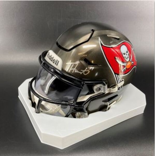 NFL - Buccaneers Ted Hurst Signed Mid-Size Speed Flex Helmet