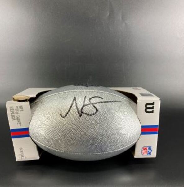 NFL - Titans Nick Singleton Signed Silver Composite Football