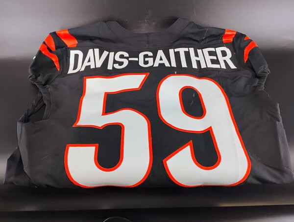 STS - Bengals Akeem Davis -Gaither Game Used Jersey (11/3/24) Size 42 wi...