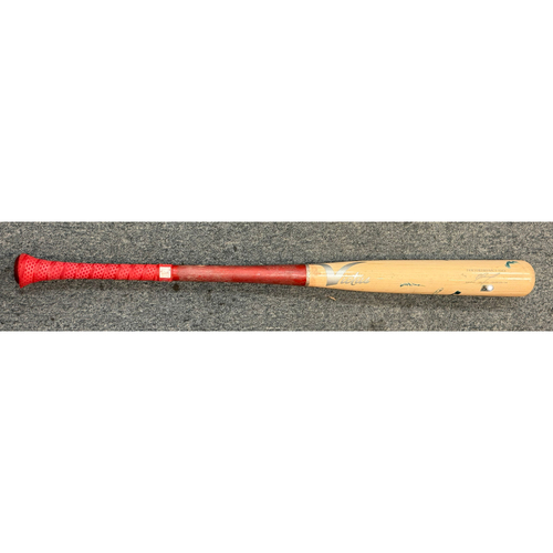 Game-Used or Autographed All auctions | MLB Auctions