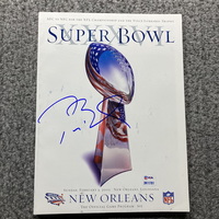 NFL - Patriots Tom Brady Signed Super Bowl XXXVI Program (Slight Smudgin...