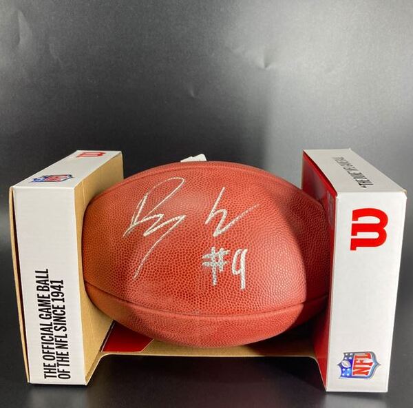 NFL - Ravens Devontez Walker Signed Authentic Football