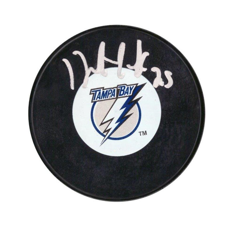 Dave Andreychuk Signed Puck Lightning