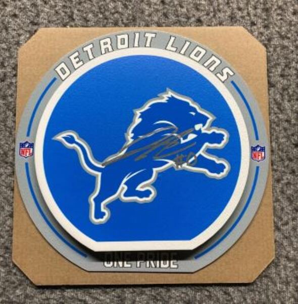 NFL - Lions Jahmyr Gibbs Signed 3D Metal Wall Art (8x8)