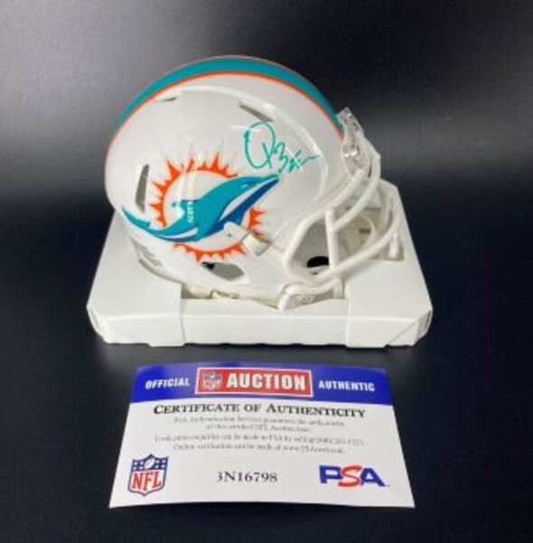NFL - Dolphins Quinn Ewers Signed Mini Helmet