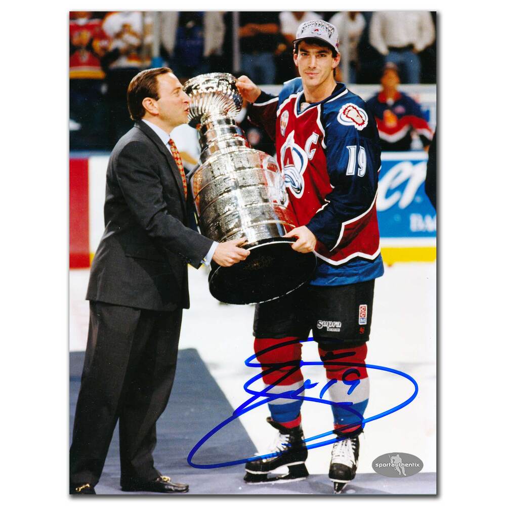 Joe Sakic Colorado Avalanche 1996 Stanley Cup Autographed 8x10