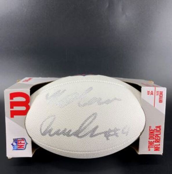NFL - Eagles Nolan Smith Signed Composite Football