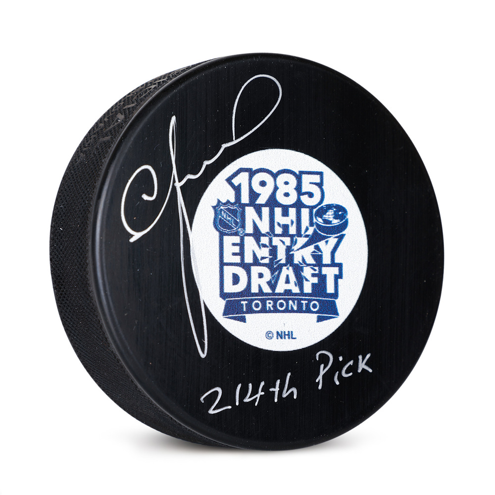 Igor Larionov Signed 1985 NHL Entry Draft Puck with 214th Pick Note