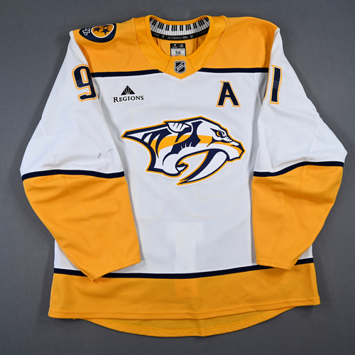 Image of Stamkos, Steven<br>White Set 2 w/A - Passed Patrick Marleau for 24th All-Time in Career Goals, Tied Mark Recchi for 22nd All-Time in Career Goals & 600th Career Assist<br>Nashville Predators<br>2024-25<br>#91