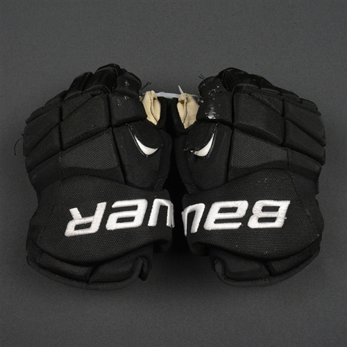 Image of Read, Matt<br>Bauer Vapor APX Gloves - Photo-Matched<br>Philadelphia Flyers<br>2013-14<br>#36