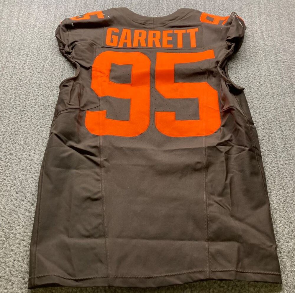 Crucial Catch - Browns Myles Garrett Game Worn Jersey (10/19/25