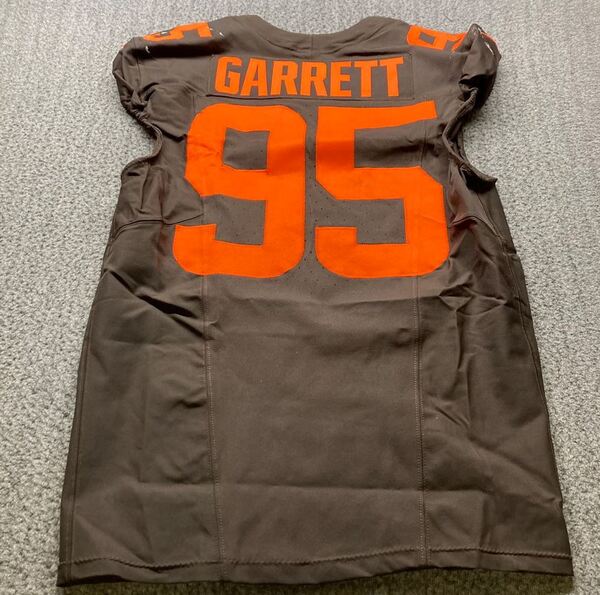 Crucial Catch - Browns Myles Garrett Game Worn Jersey (10/19/25) / Sacke...