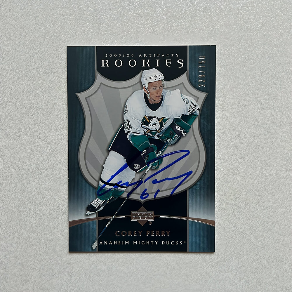 2005-06 UD Artifacts #201 COREY PERRY Autoraphed Rookie Card - #/750