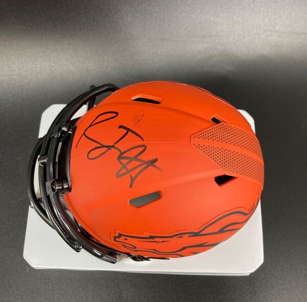 NFL - Broncos RJ Harvey Signed Rave Mini Helmet