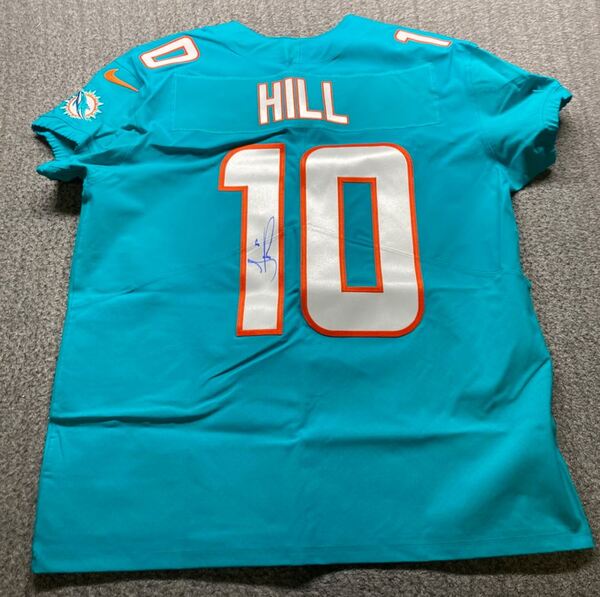 NFL - Dolphins Tyreek Hill Signed Authentic Jersey