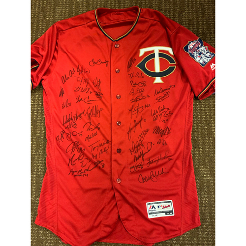 2020 Team Signed Jersey