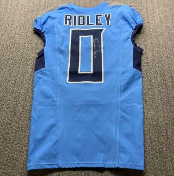 Crucial Catch - Titans Calvin Ridley Signed Game Issued Jersey Size 38 W...