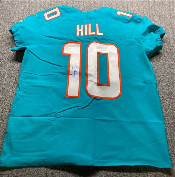 NFL - Dolphins Tyreek Hill Signed Authentic Jersey