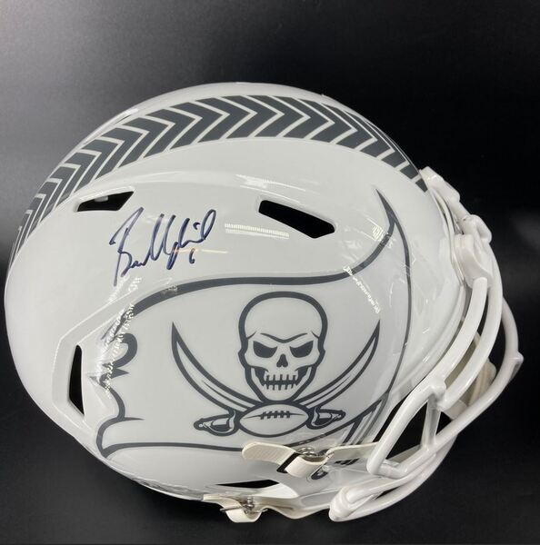 NFL - Buccaneers Baker Mayfield Signed STS Replica Speed Helmet