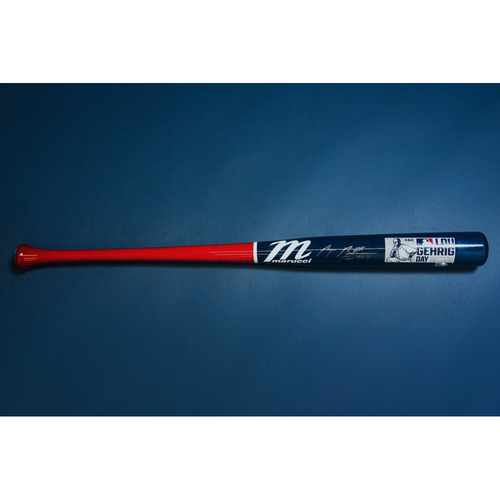 Game-Used or Autographed Autographed | MLB Auctions
