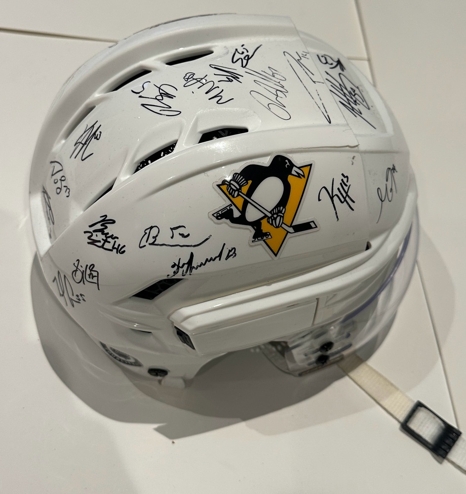 Pittsburgh Penguins Select Players Signed Helmet