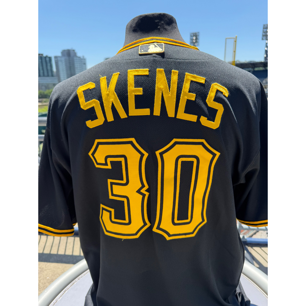 Official MLB Auctions: Authenticated Memorabilia | MLB Auctions