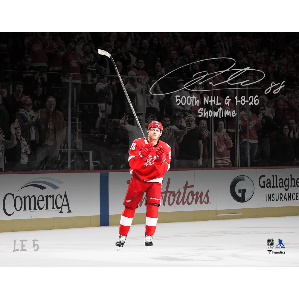 Patrick Kane Detroit Red Wings Autographed 11