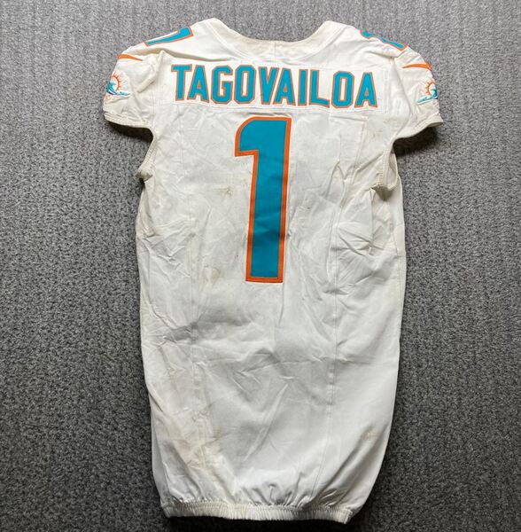 Crucial Catch - Dolphins Tua Tagovailoa Game Worn Jersey (9/14/2025) Siz...