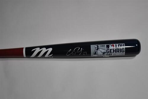 Game-Used or Autographed All auctions | Seattle Mariners Auctions