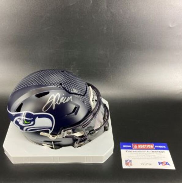 NFL - Seahawks Jadarian Price Signed Mid-Size Speed Flex Helmet