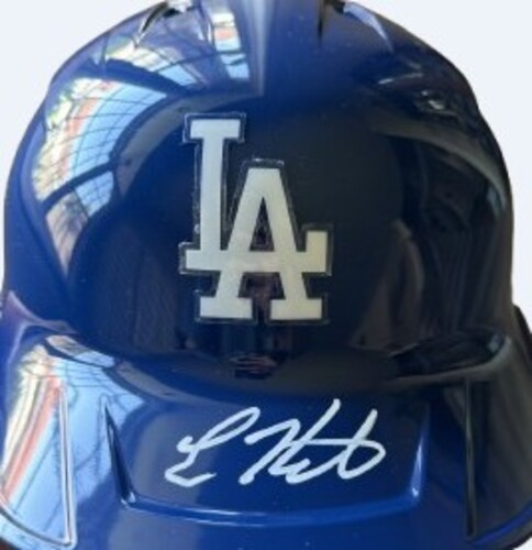 Game-Used or Autographed Kike Hernandez | MLB Auctions
