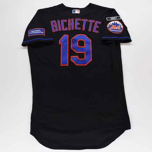 Game-Used or Autographed Jerseys | MLB Auctions
