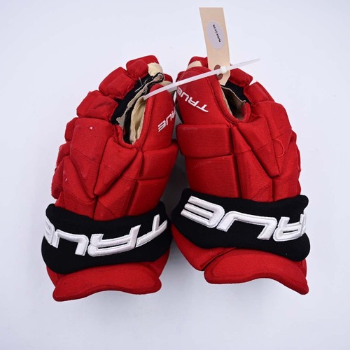 Image of Meier, Timo<br>True Catalyst 9X Gloves<br>New Jersey Devils<br>2025-26<br>#28