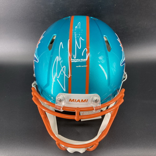 NFL - Dolphins Bradley Chubb Signed Authentic Flash Speed Helmet